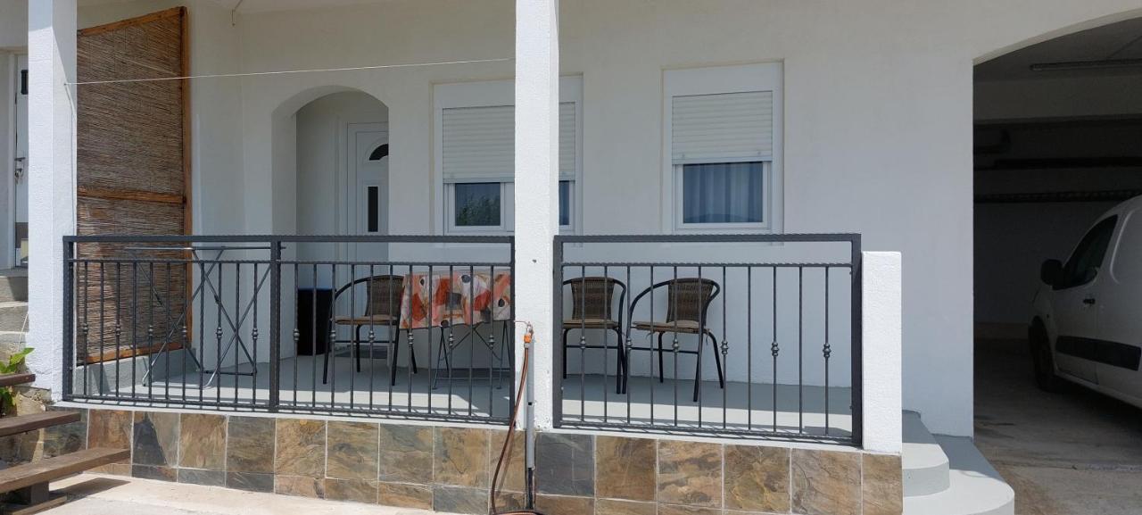Apartments Dana Omiš Exterior foto